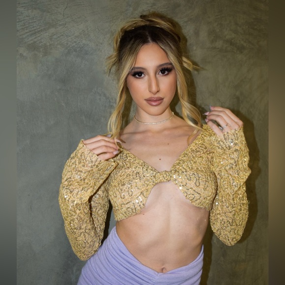 Two Piece Set - Picture 3 of 4